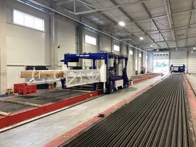 machine-a-empiler-et-a-sortir-les-poutrelles-4
